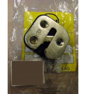 RIGHT DOOR LOCK L2000