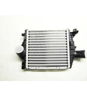 Intercooler, charger MS W638 VITO BEHR HELLA SERVICE