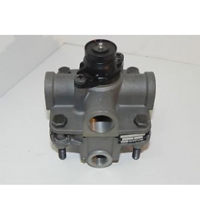 RELAY VALVE