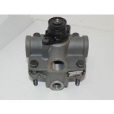 RELAY VALVE